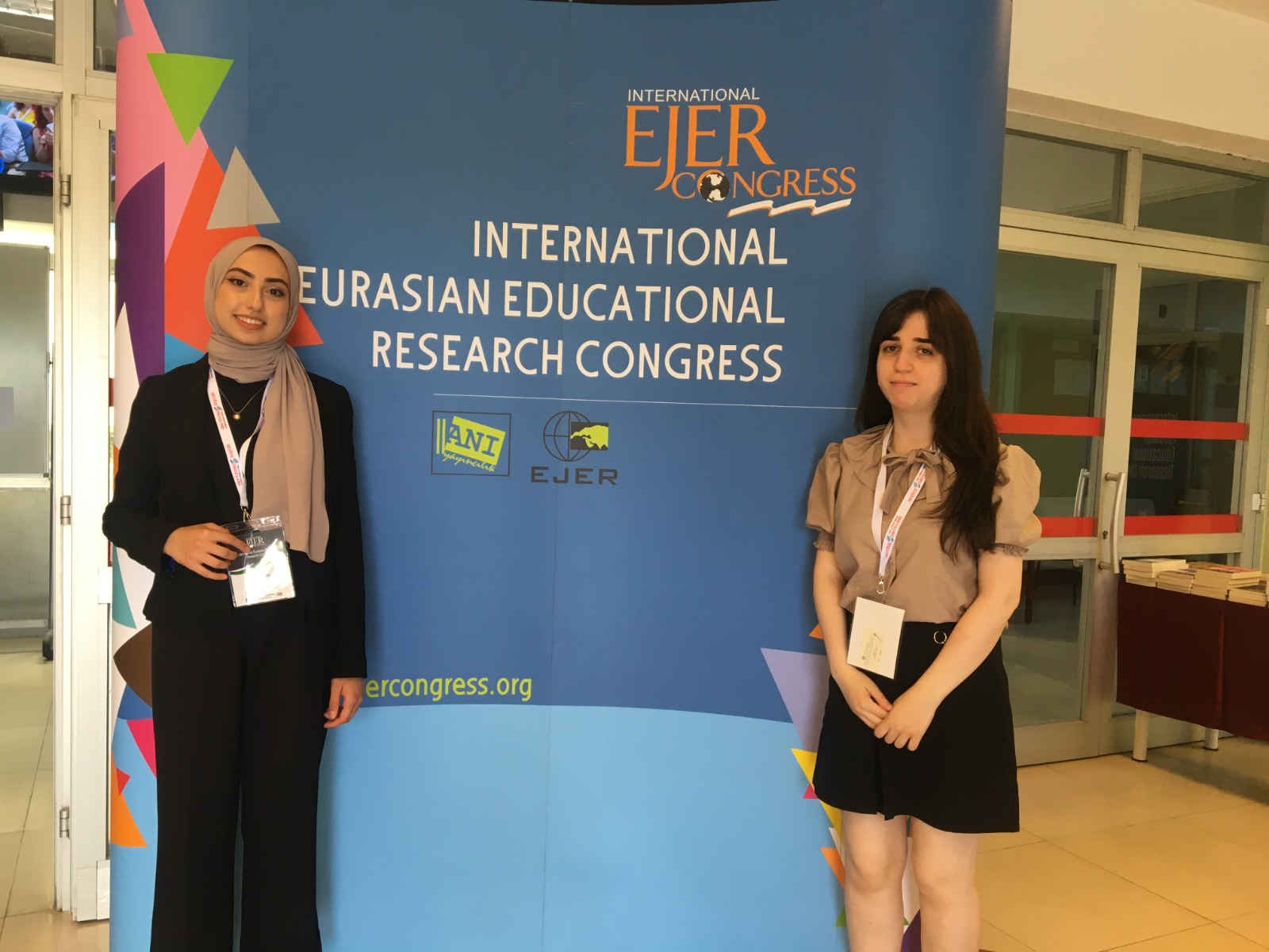 Elif Yıldırım ve Ceren Deniz Coşkun